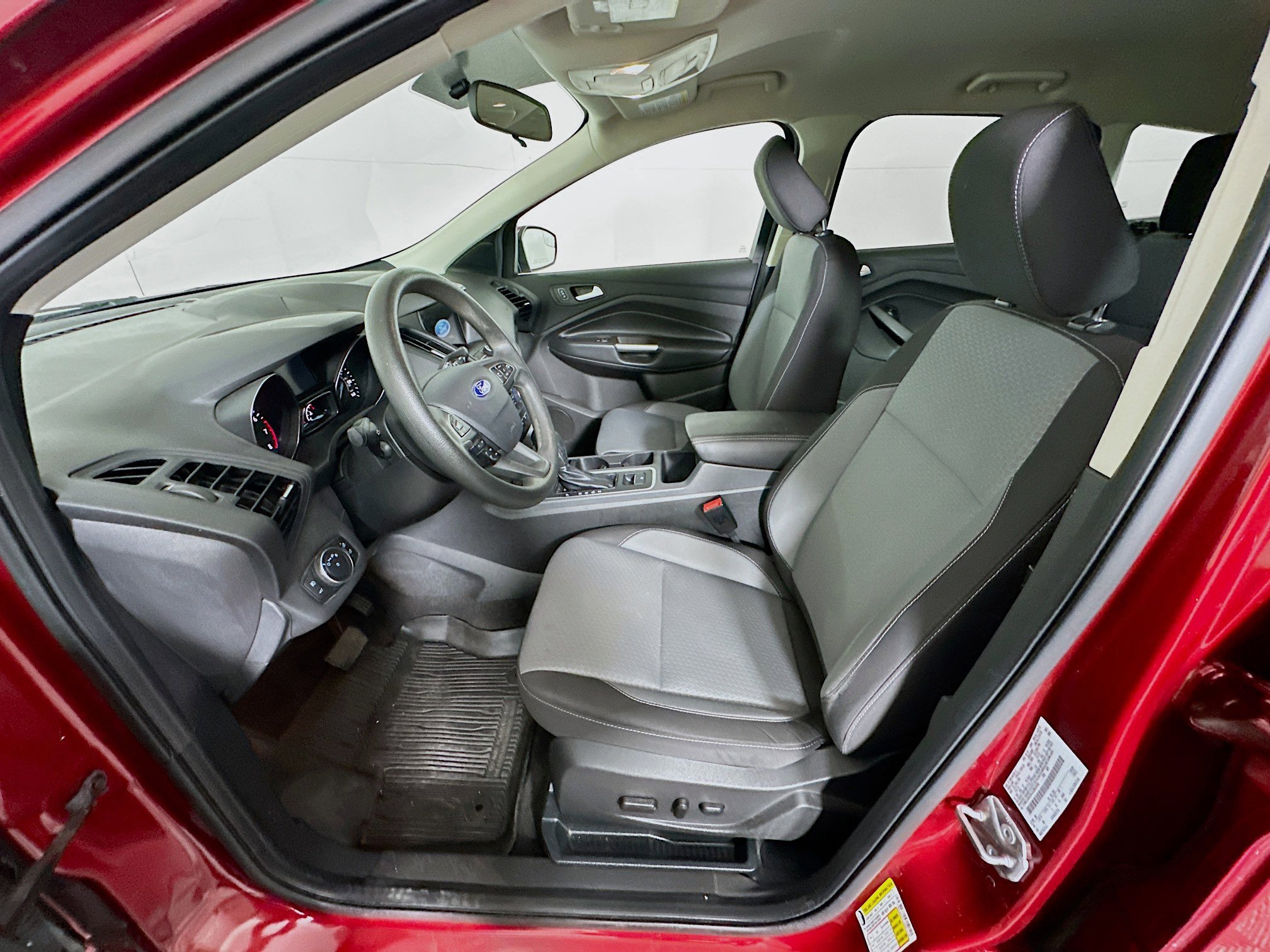 Used 2018 Ford Escape SE w/ SE Sync 3 Package image 13