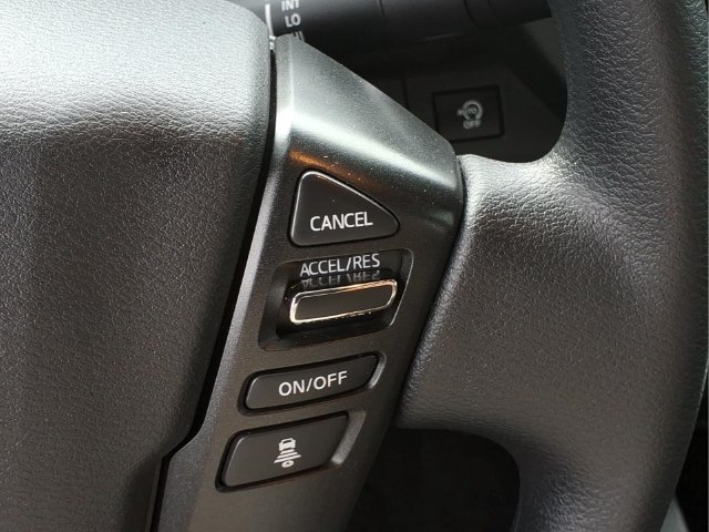 Certified 2025 Nissan Frontier SV AWD/4WD image 26