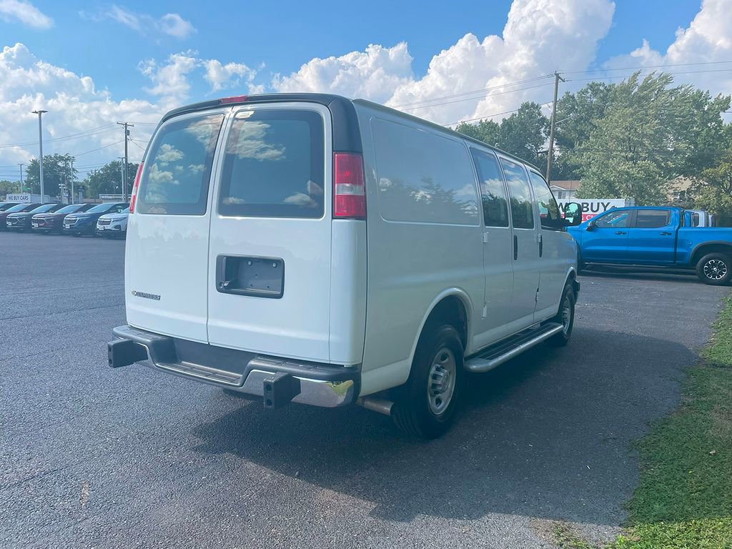 Used 2024 Chevrolet Express 2500 w/ Driver Convenience Package image 2