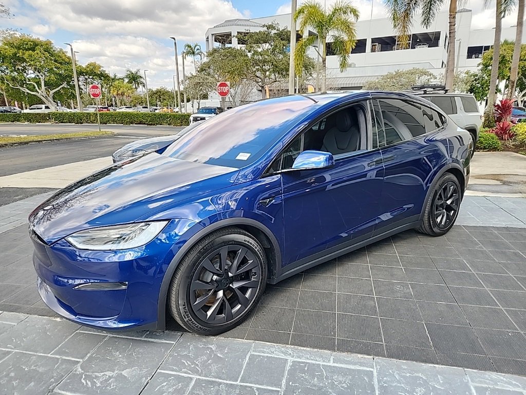 Used 2024 Tesla Model X image 13