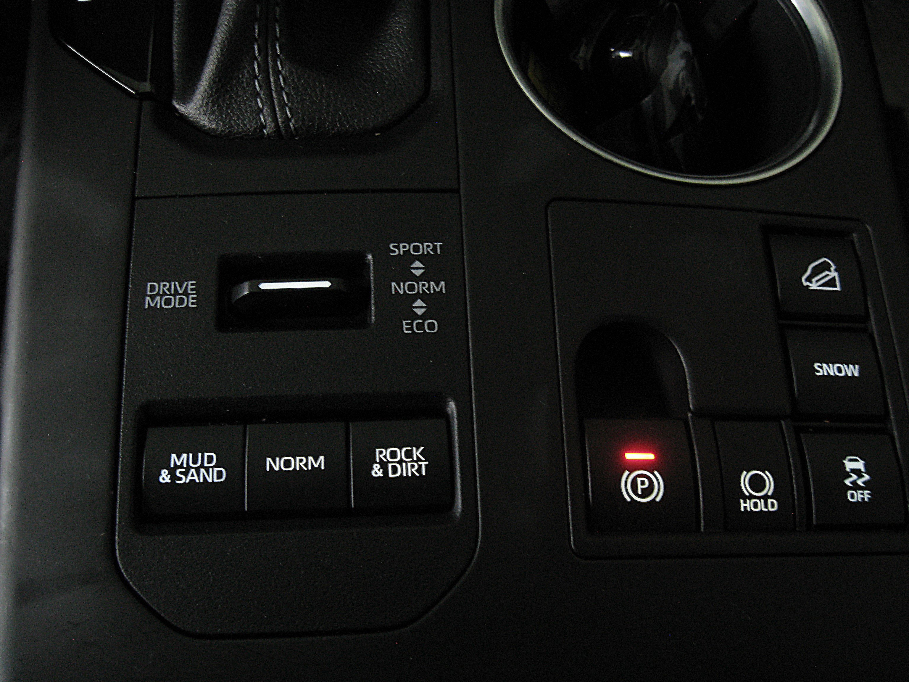 Used 2023 Toyota Highlander XLE image 20