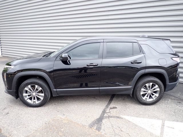 Used 2025 Chevrolet Equinox LT AWD/4WD image 2