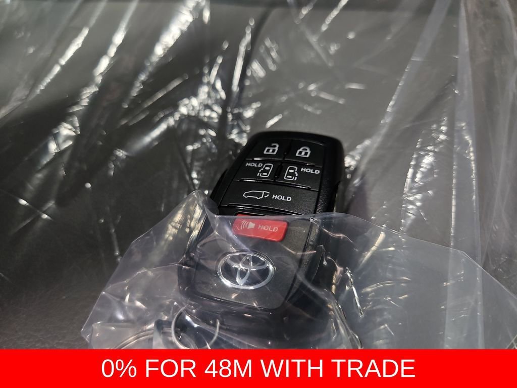 New 2026 Toyota Sienna XLE image 29