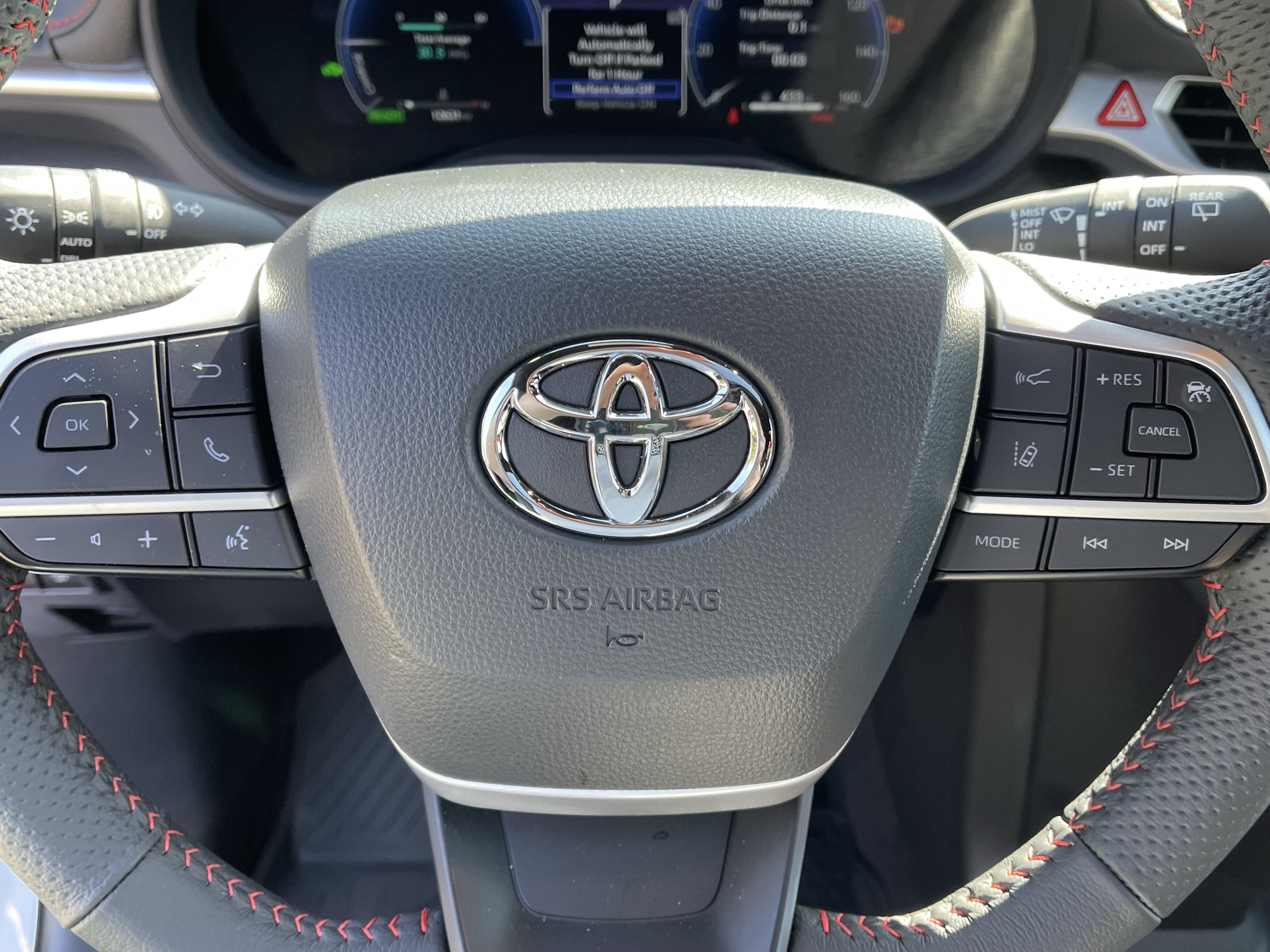 Certified 2025 Toyota Sienna XSE w/ XSE Premium Package AWD/4WD image 20