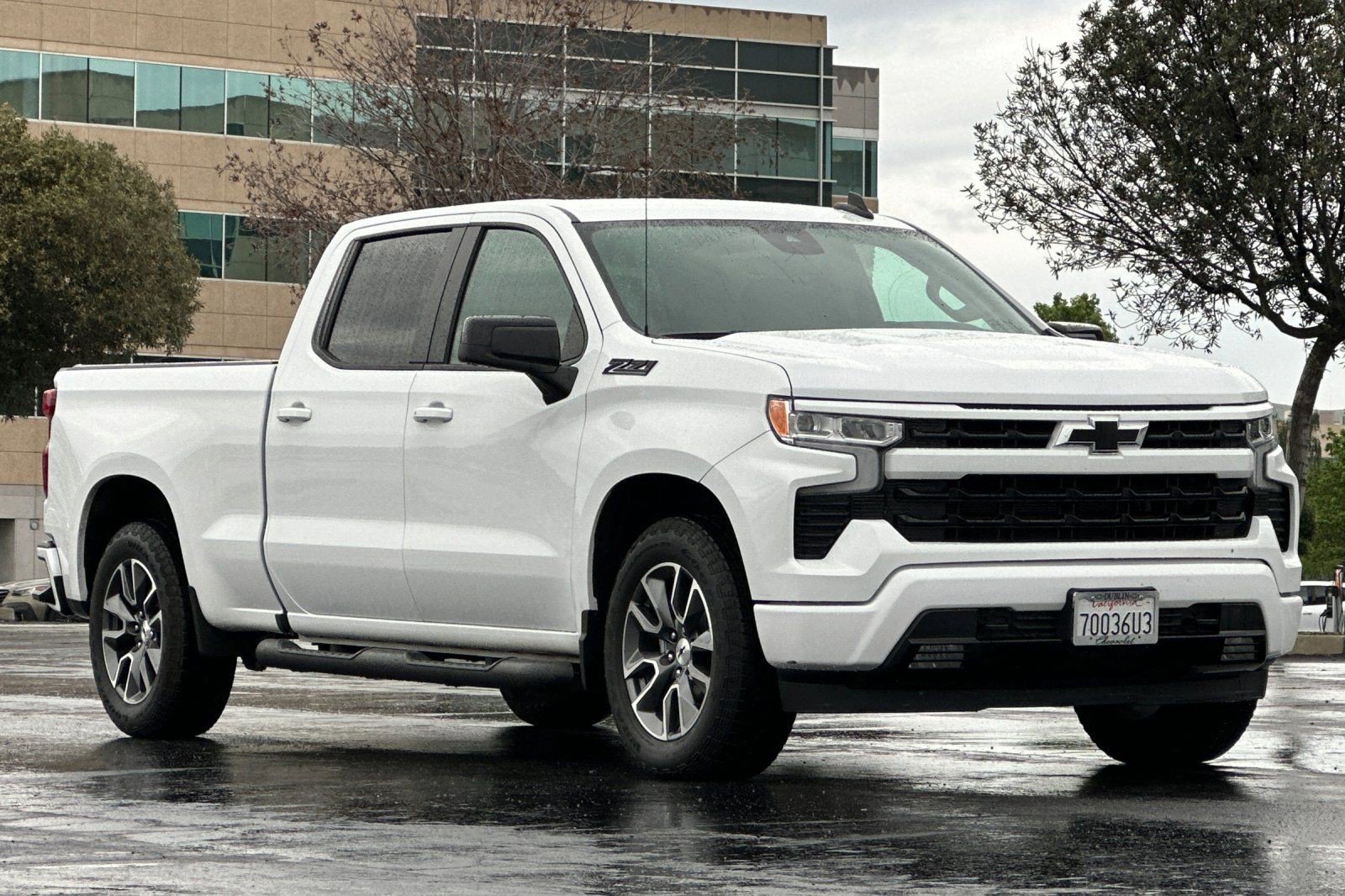 Certified 2023 Chevrolet Silverado 1500 RST image 2