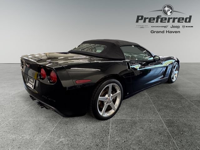 Used 2006 Chevrolet Corvette Convertible w/ Preferred Equipment Group RWD image 21