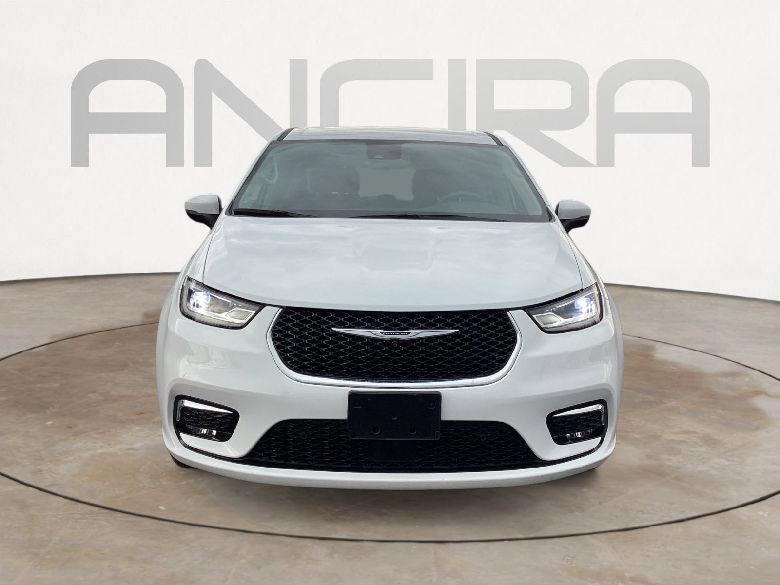 Used 2023 Chrysler Pacifica Touring-L AWD/4WD image 8