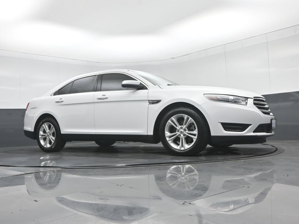 Used 2018 Ford Taurus SEL FWD image 48
