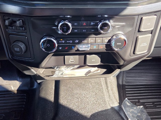 New 2027 Ford F350 Lariat RWD image 25