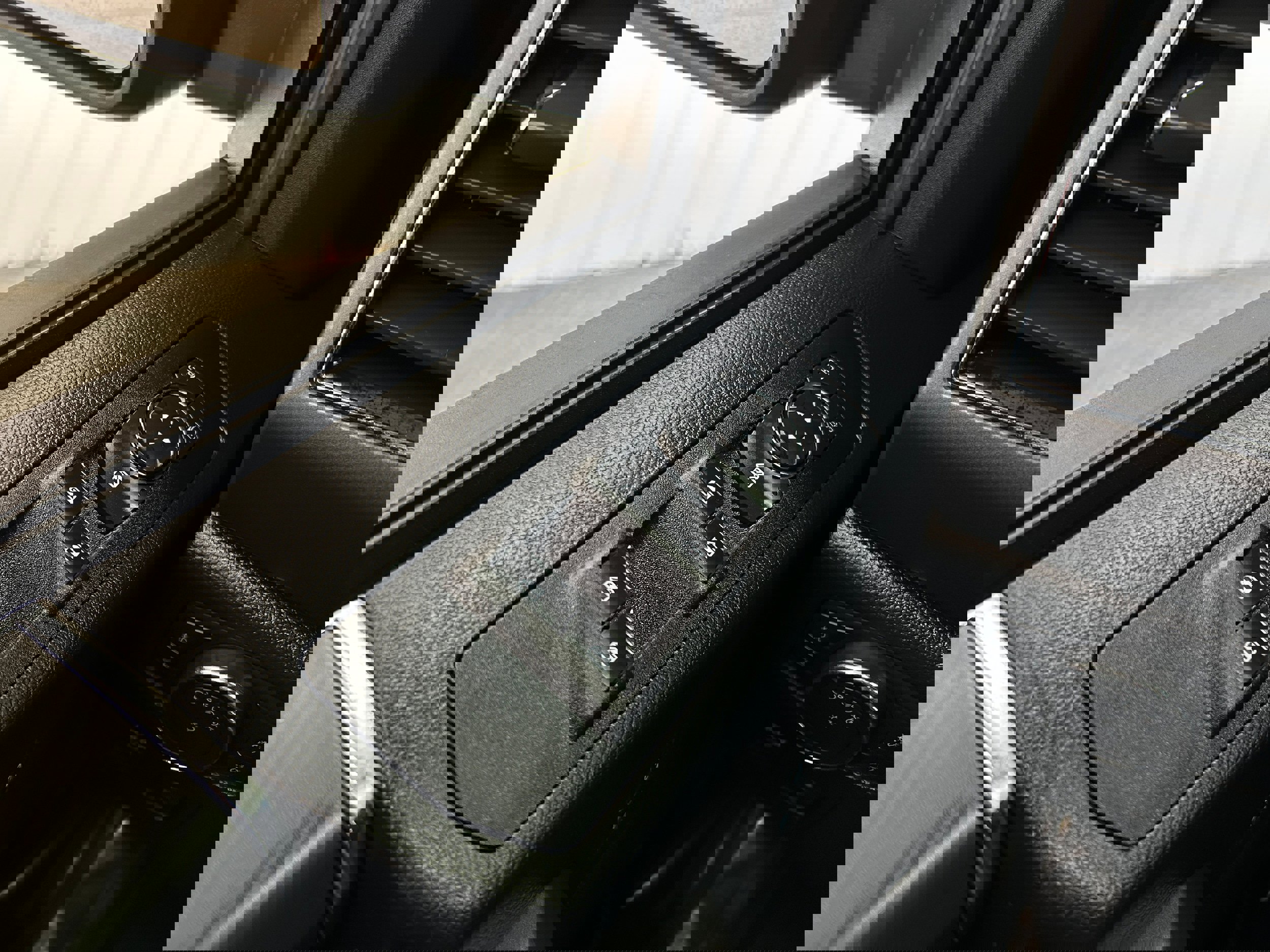 Used 2018 Ford F150 XLT w/ Equipment Group 302A Luxury image 22