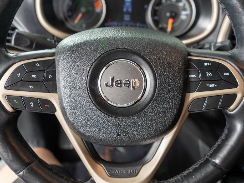 Used 2018 Jeep Cherokee Limited image 14