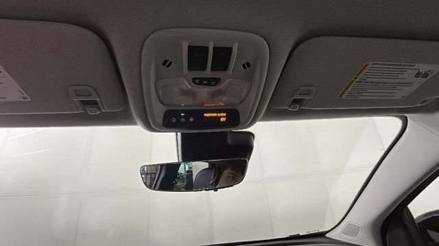 Used 2022 Chevrolet Bolt EUV Premier w/ Sun & Sound Package FWD image 26