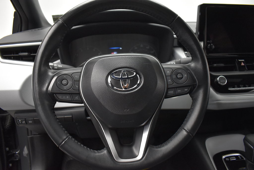 Used 2025 Toyota Corolla SE FWD image 16