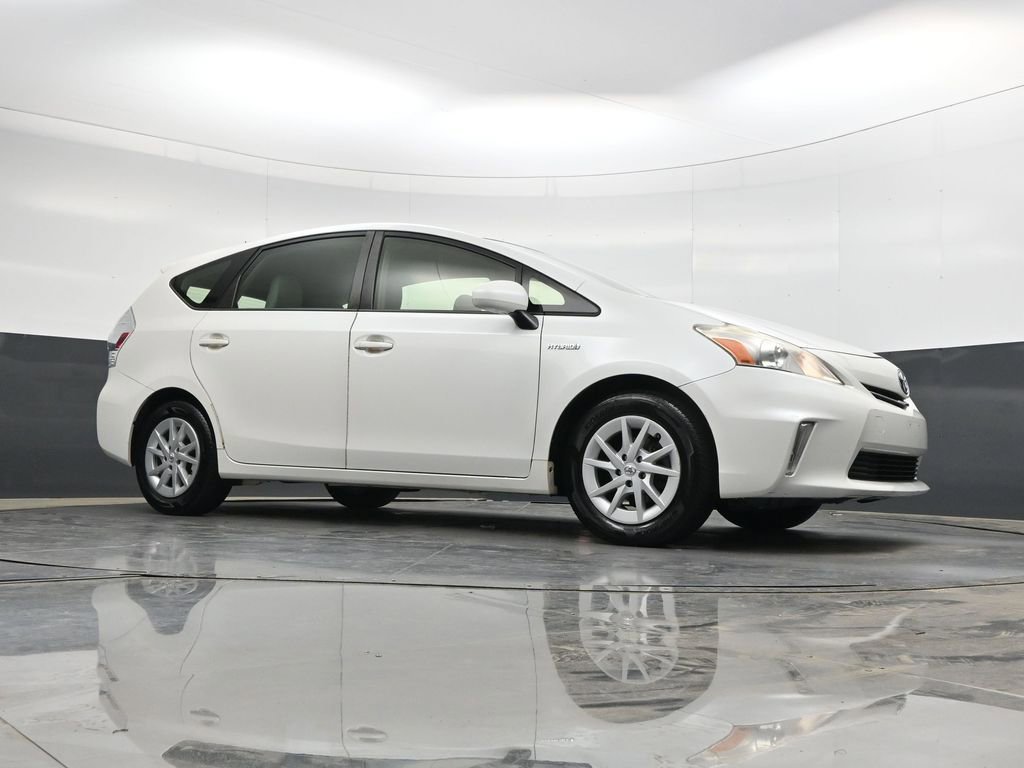 Used 2014 Toyota Prius V Three FWD image 26