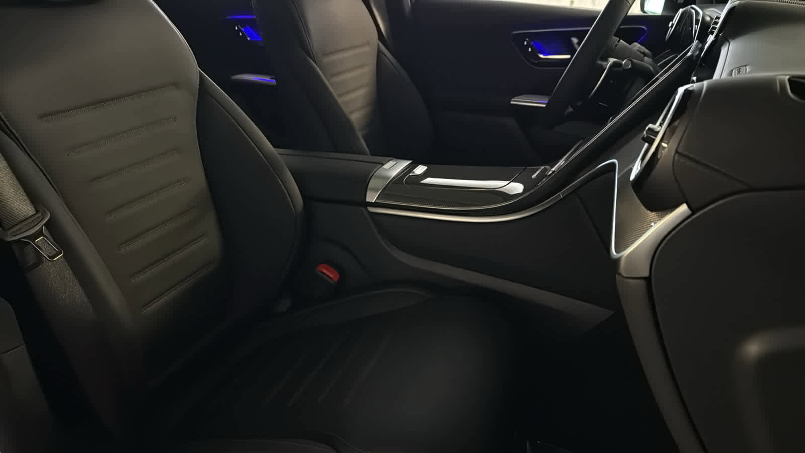 New 2026 Mercedes-Benz GLC 43 AMG 4MATIC image 36