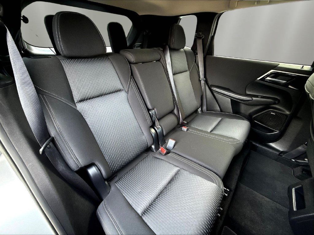 Used 2025 Mitsubishi Outlander ES AWD/4WD image 27