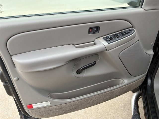 Used 2005 Chevrolet Avalanche Z71 w/ Preferred Equipment Group image 18