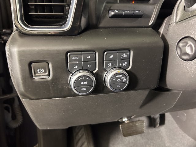 Used 2022 GMC Sierra 1500 Denali w/ Technology Package AWD/4WD image 18