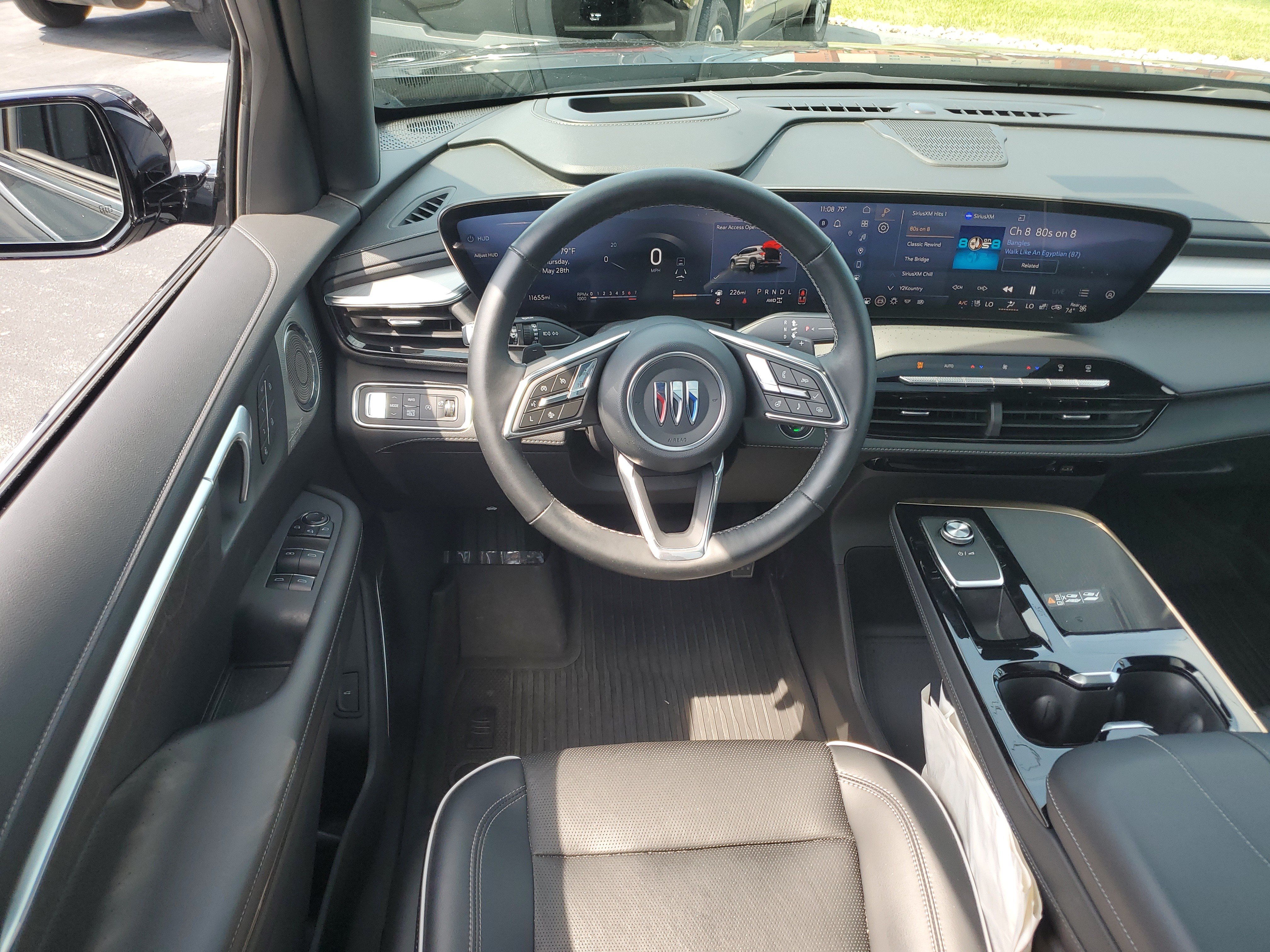 Used 2025 Buick Enclave Avenir w/ Trailering Package, 5000 lbs. AWD/4WD image 8