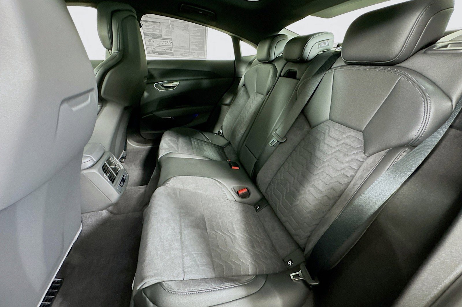 New 2026 Audi S e-tron GT Premium Plus AWD/4WD image 9