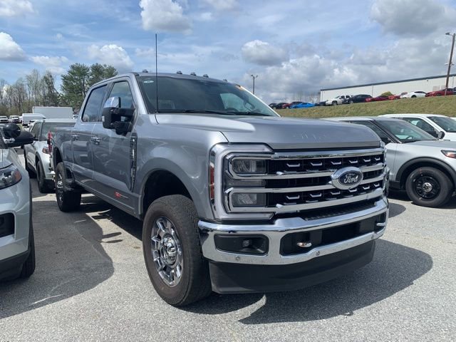 Used 2024 Ford F350 Lariat w/ Lariat Ultimate Package image 2