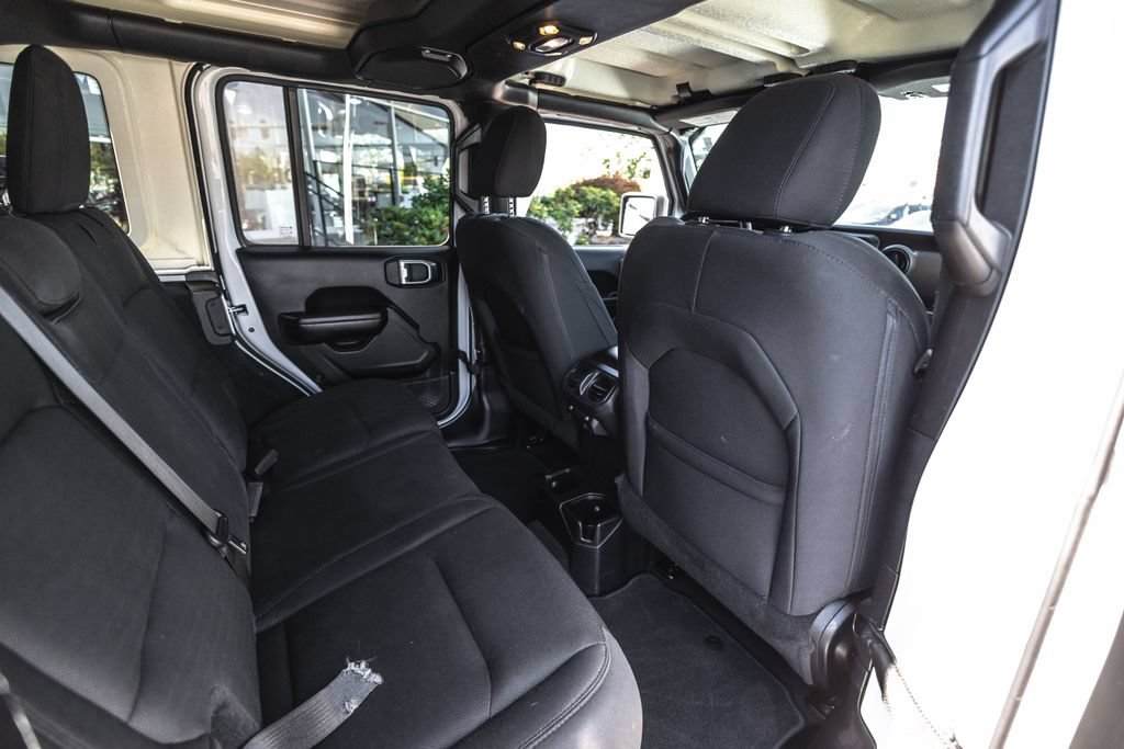Used 2019 Jeep Wrangler Unlimited Sport S AWD/4WD image 25