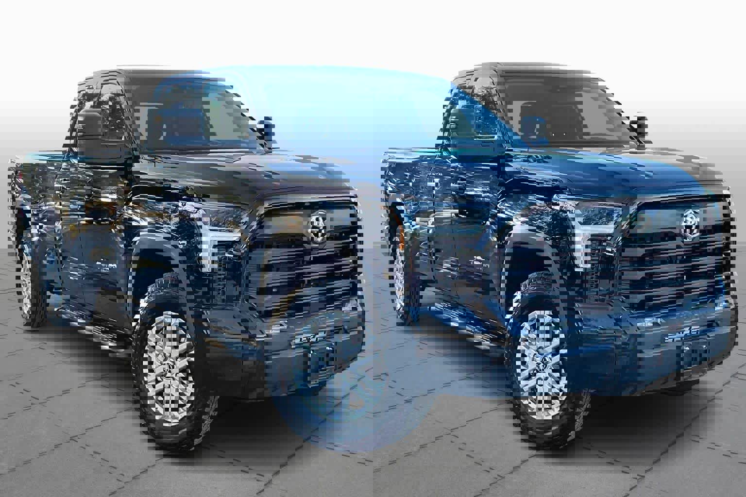 Used 2022 Toyota Tundra SR5 image 2