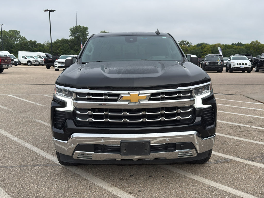 Used 2023 Chevrolet Silverado 1500 LTZ w/ Technology Package AWD/4WD image 9