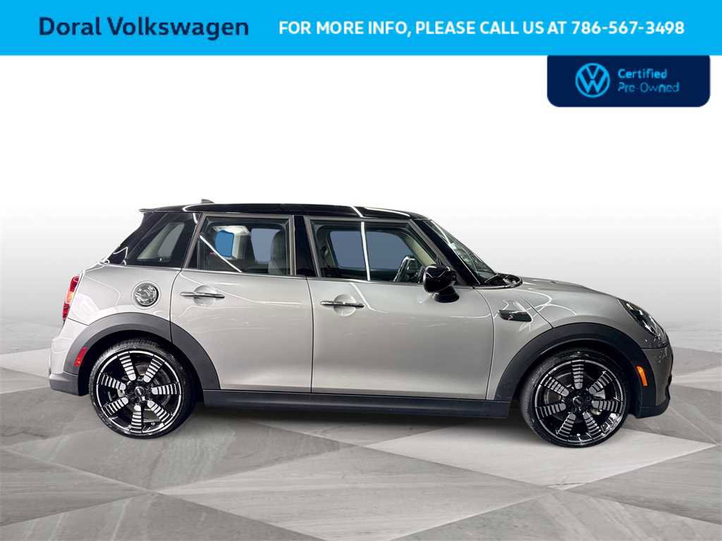Used 2023 MINI Cooper S image 9