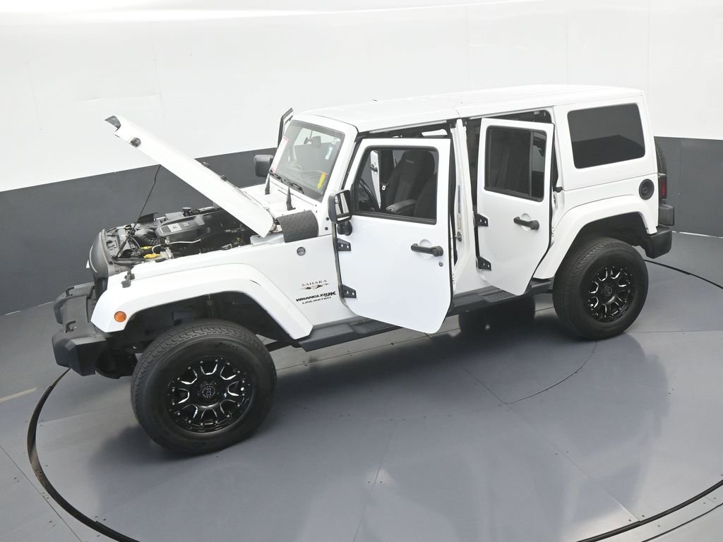 Used 2018 Jeep Wrangler Unlimited Sahara w/ Connectivity Group image 62