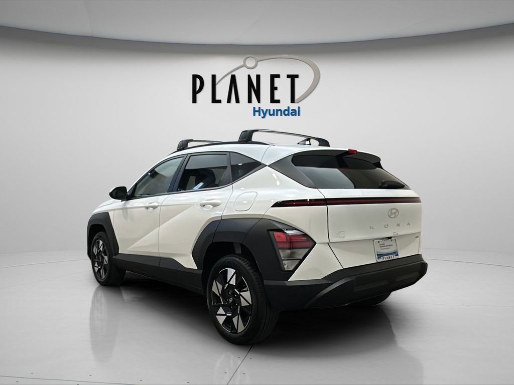 Certified 2025 Hyundai Kona SEL image 6