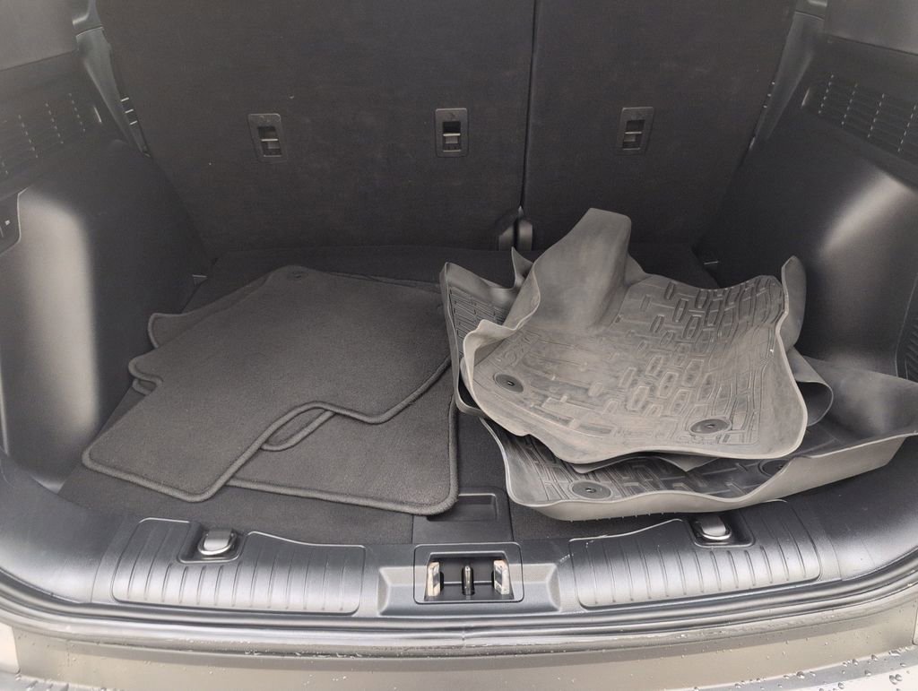 Used 2022 Ford Escape SE w/ Convenience Package FWD image 28