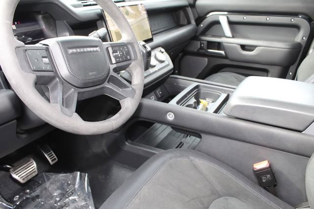 Used 2022 Land Rover Defender 110 V8 image 12