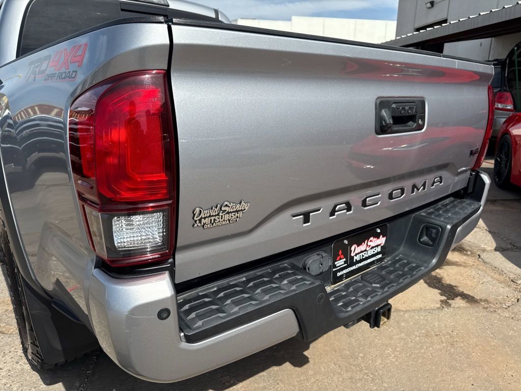 Used 2019 Toyota Tacoma TRD Off-Road w/ Technology Package AWD/4WD image 41