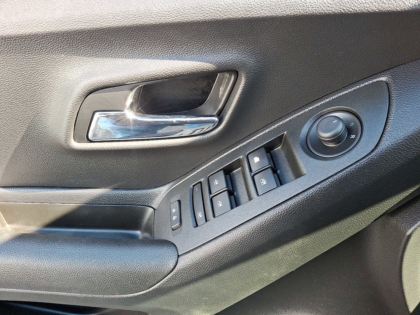 Used 2019 Chevrolet Trax LT image 13