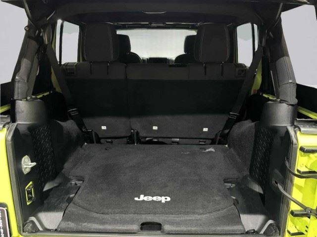 Used 2016 Jeep Wrangler Unlimited Sahara w/ Max Tow Package AWD/4WD image 62