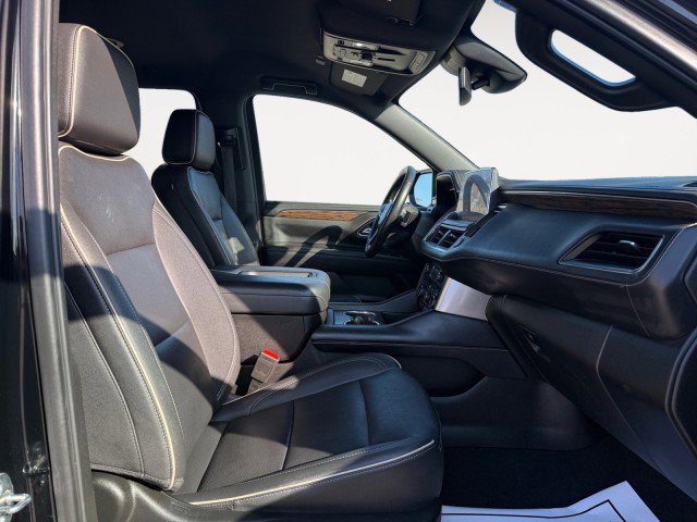 Used 2023 Chevrolet Suburban Premier AWD/4WD image 10