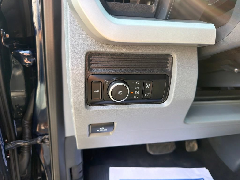 Used 2025 Ford F250 XLT AWD/4WD image 27