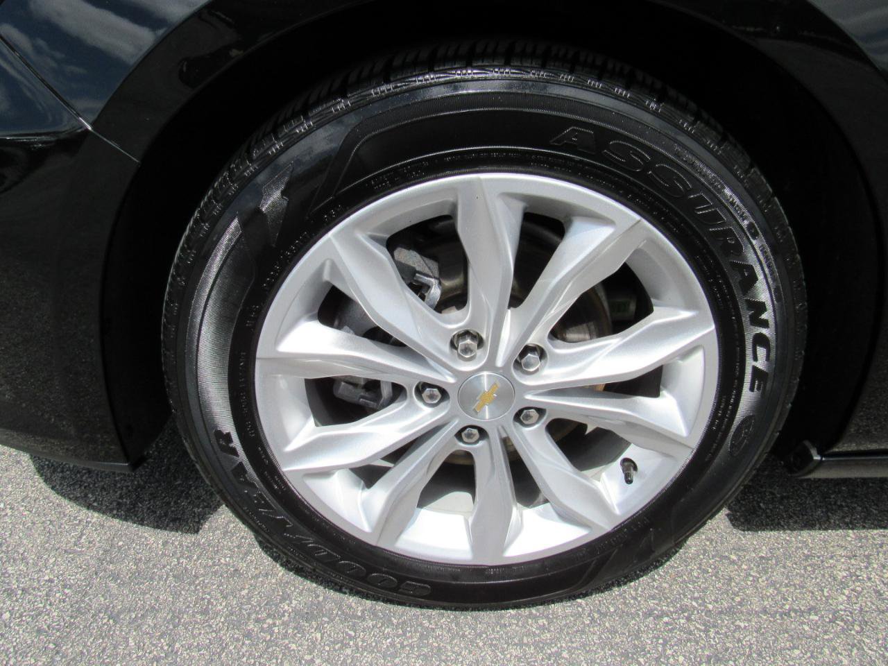 Used 2022 Chevrolet Malibu LT FWD image 10