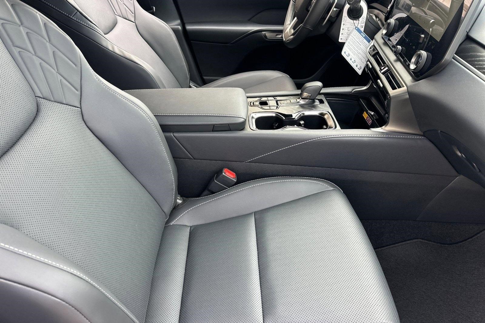 New 2026 Lexus RX 450h AWD image 26