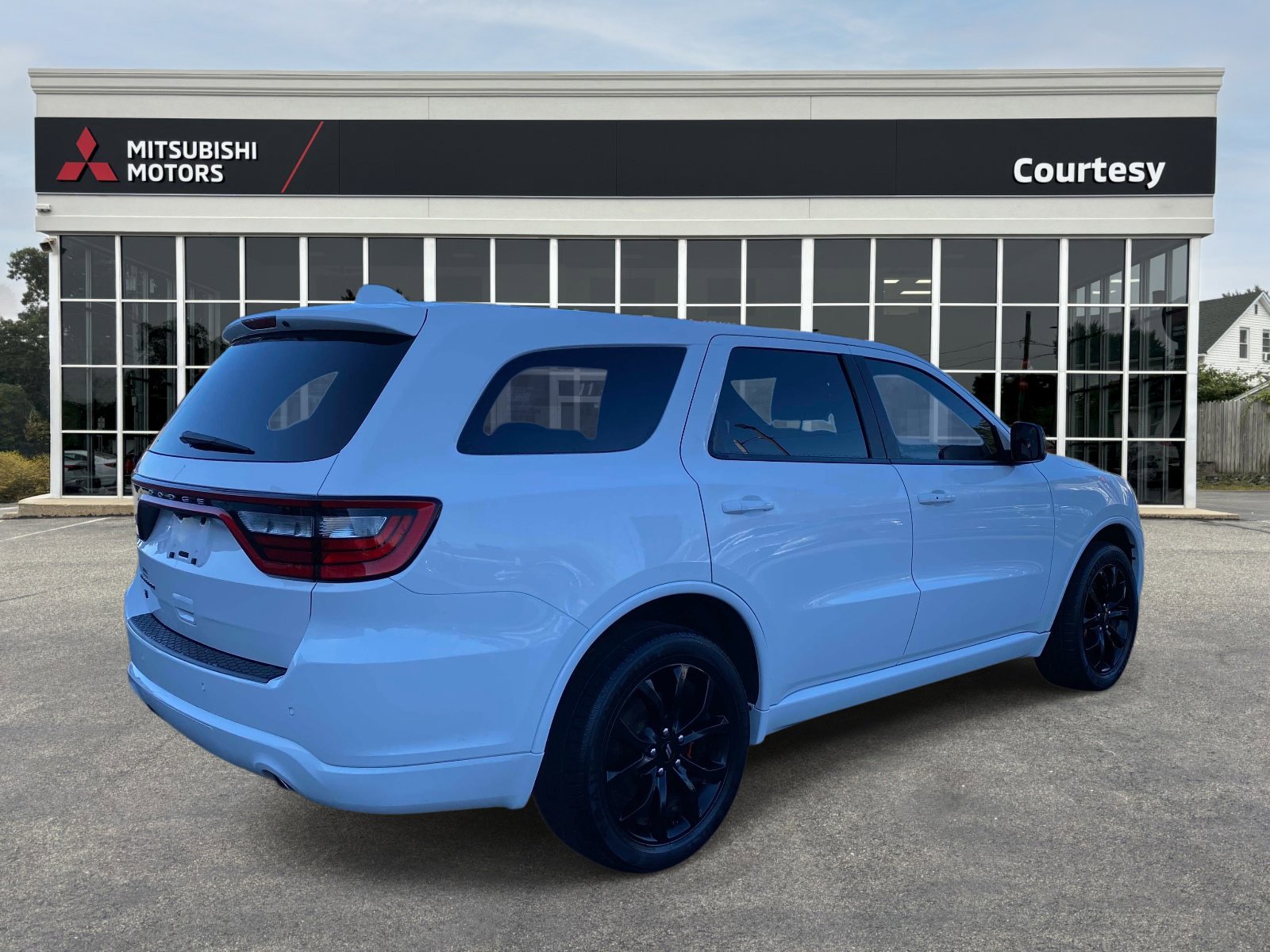 Used 2019 Dodge Durango SXT image 6
