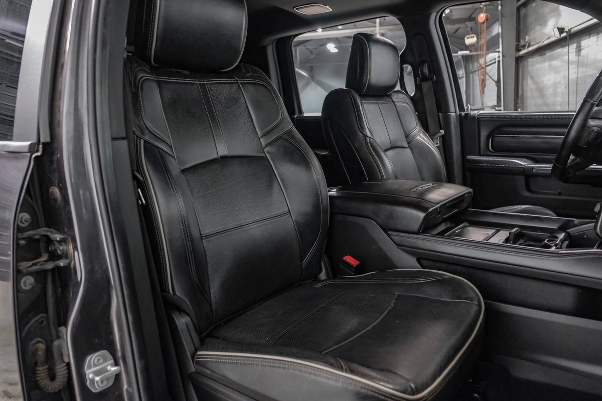 Used 2022 RAM 3500 Limited AWD/4WD image 33