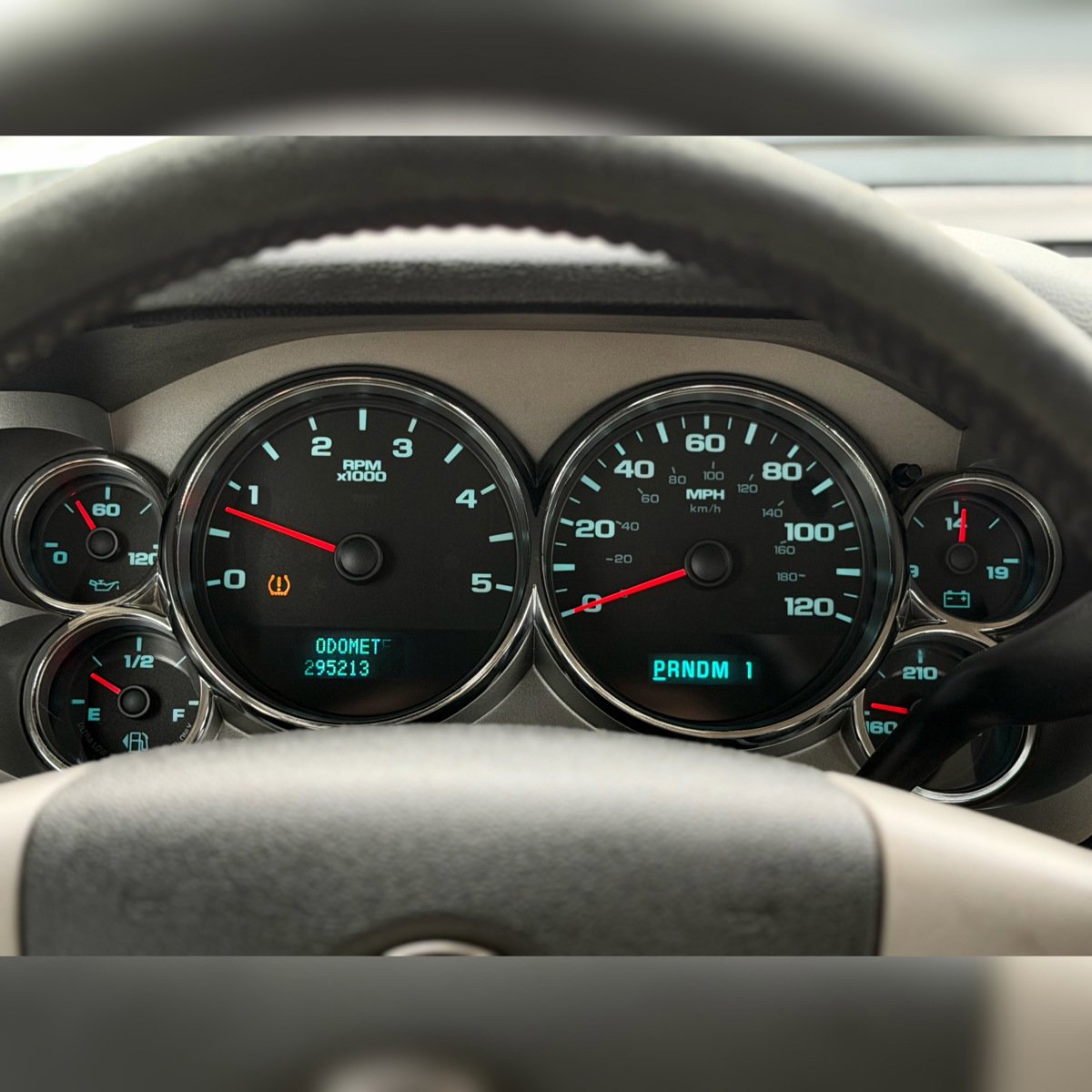 Used 2008 GMC Sierra 2500 SLE w/ Z71 Off-Road Package image 10