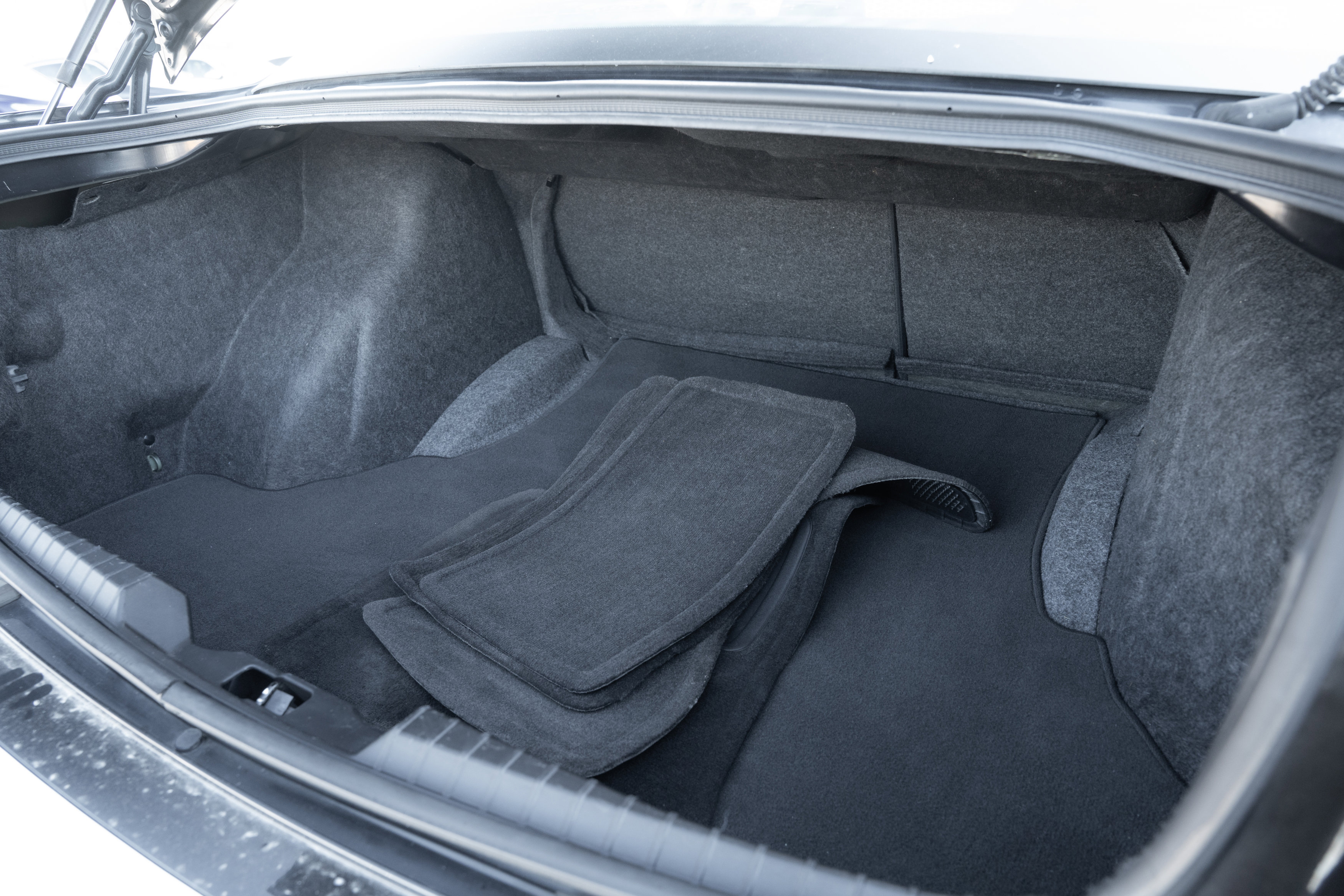 Used 2010 Chrysler 300 C image 23