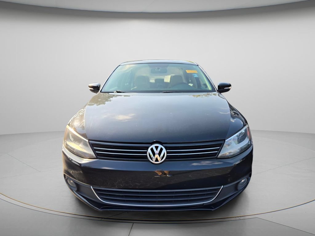 Used 2013 Volkswagen Jetta SEL FWD image 3