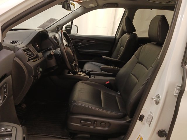 Used 2022 Honda Pilot Touring image 12