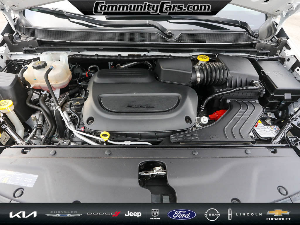 Used 2024 Chrysler Pacifica Limited image 21