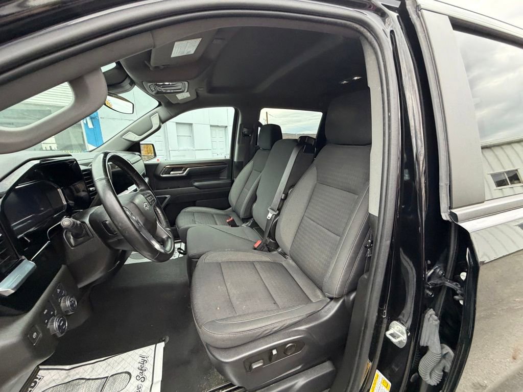 Used 2023 Chevrolet Silverado 1500 RST w/ Redline Edition image 10