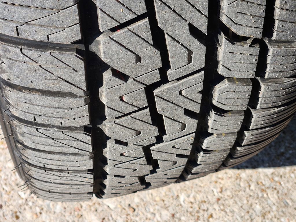 Used 2017 Genesis G80 3.8 w/ Option Group 02 image 11