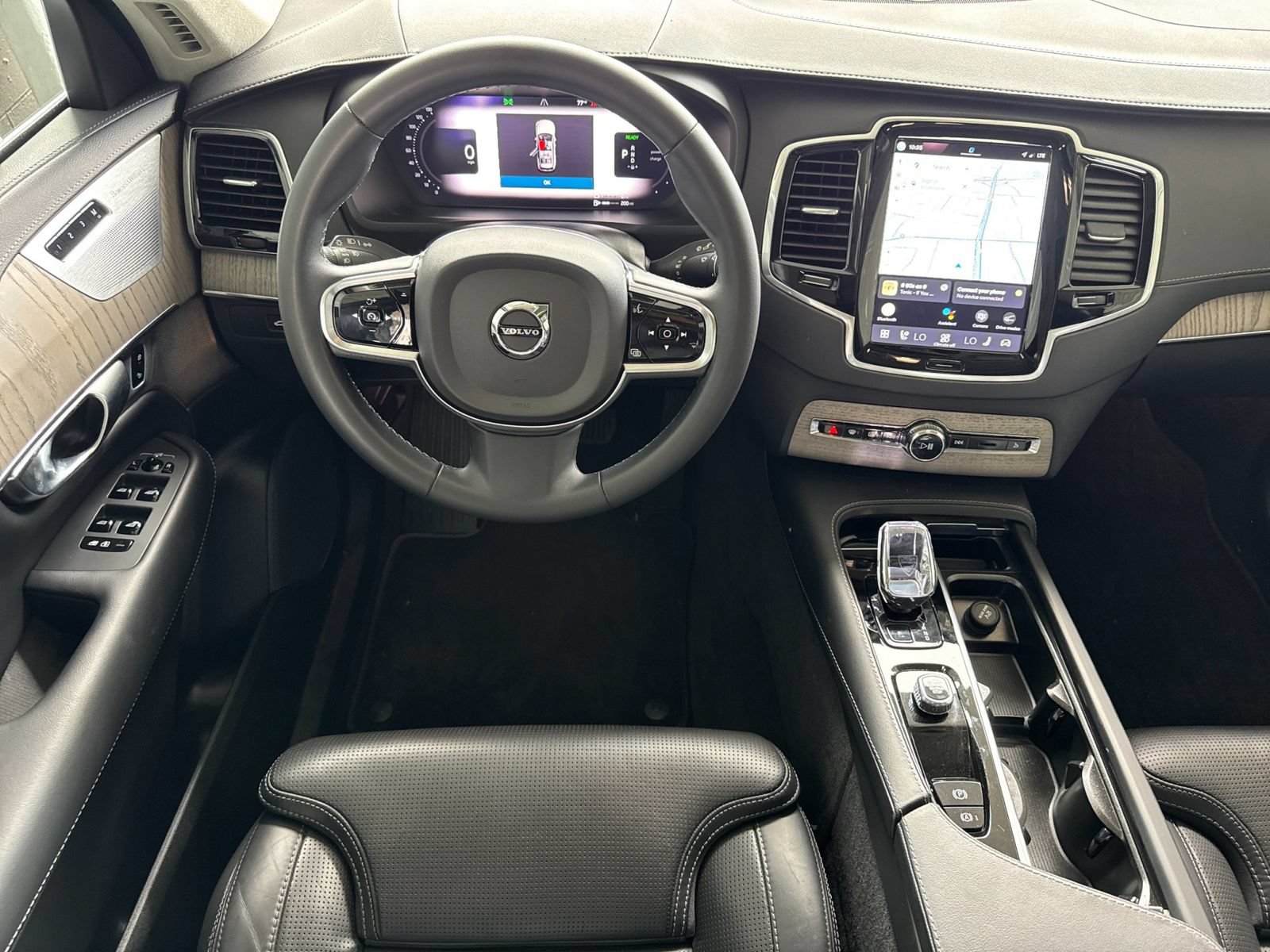 Certified 2023 Volvo XC90 T8 Ultimate w/ Lounge Package AWD/4WD image 18